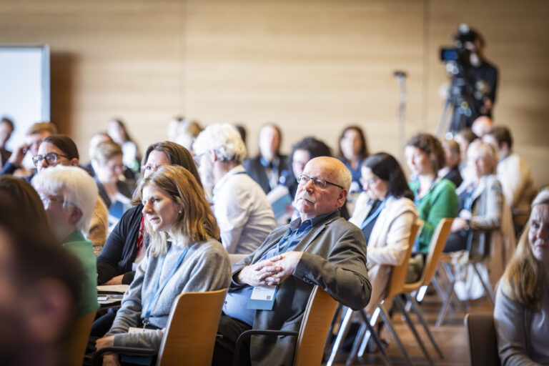 Quellenangabe: aim, Jacqueline Eustachi