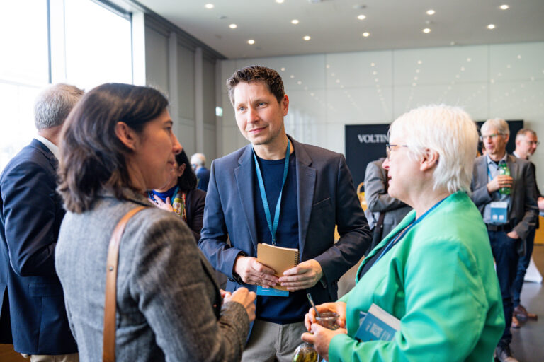 Quellenangabe: aim, Jacqueline Eustachi