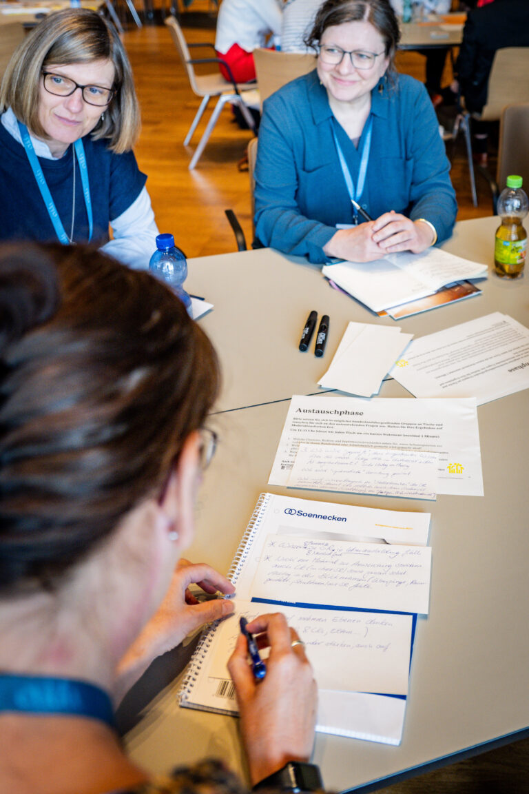 Quellenangabe: aim, Jacqueline Eustachi